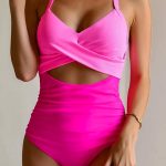 Κρουαζέ ολόσωμο μαγιό σε ροζ