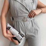 Ριγέ ολόσωμη φόρμα σε ίσια γραμμή γκρι