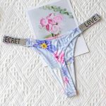 Γαλάζιο φλοράλ string με στρας