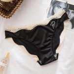 Σλιπ με δαντέλα και διακοσμητικά στράς μαύρο