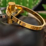 Μεταλλική βέργα βραχιόλι με διακοσμητικά στράς