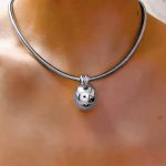 Κολιέ με χοντρή αλυσίδα και κρεμαστό στοιχείο silver