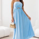 Φόρεμα με δέσιμο στο λαιμό και cut out σε γαλάζιο