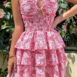 Floral φόρεμα με σφηκοφωλιά σε ροζ