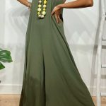 Ανάλαφρη ολόσωμη φόρμα αμάνικη σε χακί