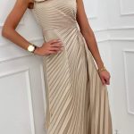 Σατέν πλισέ με διακοσμητικό λουλούδι σε χρυσό