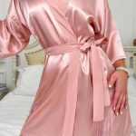 Σατέν ρόμπα με ζώνη σε ροζ