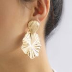 Κρεμαστά μεγάλα χρυσά σκουλαρίκια