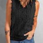 Μαύρη μπλούζα με φλοράλ δαντέλα