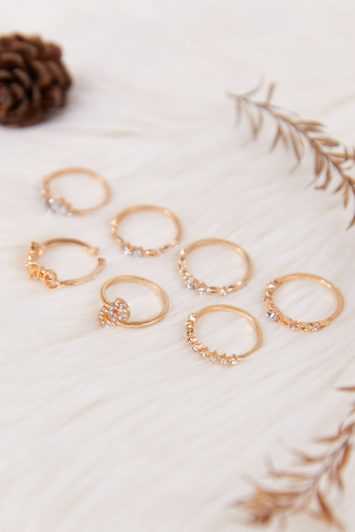 set-with-7-rings-in-gold-tone-with-200171262-1-kookoo-2