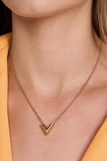 v-necklace-in-gold-200171272-1-kookoo-1