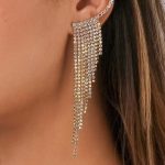 Μακριά σκουλαρίκια με φούντα