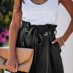 Σορτσάκι μαύρο με κορδόνι στην μέση