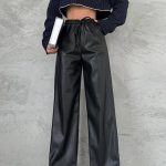 Δερμάτινο μαύρο παντελόνι με κορδόνι