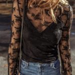 Διάφανο  μαύρο φλοράλ τοπ με μπλουζάκι