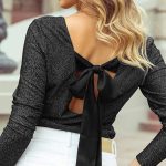 Μεταλλικό τοπ με ανοιχτή πλάτη