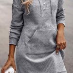 Μίνι φόρεμα με κουκούλα και τσέπη καγκουρό