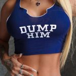 Crop top με τύπωμα DUMP HIM