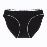 Σλιπάκι με γράμματα σε μαύρο