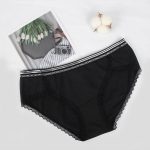 Βαμβακερό σλιπάκι με δαντέλα σε μαύρο