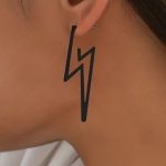 Σκουλαρίκια κεραυνοί σε μαύρη απόχρωση