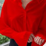 Πουκάμισο κόκκινο με πλισέ μανίκια καμπάνα