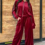 Σετ βελουτέ με ρίγα animal print