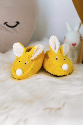 unisex-hug-bunny-slippers-yellow-200380044-1-kookoo-1