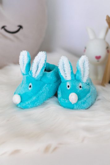 unisex-slippers-hug-bunny-veraman-200380044-6-kookoo-1