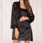 Σατέν ρόμπα με νυχτικό και στρινγκ σε μαύρο (L/XL)