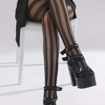 Μαύρο καλσόν με ρίγες