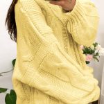 Πλεκτό πουλόβερ με σχέδιο πλέξης κίτρινο