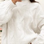 Πλεκτό πουλόβερ με σχέδιο πλέξης λευκό