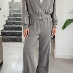 Σετ γκρι φόρμα με ρίγα