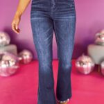 Τζίν παντελόνι με σκίσιμο στα πλάγια