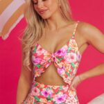 Ολόσωμο μαγιό floral με κόμπο και cut-out λεπτομέρεια