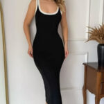 Φόρεμα εφαρμοστό μαύρη με λευκή γραμμή