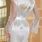 Ρόμπα σατέν νυφική με δαντέλα και κέντημα "Bride"