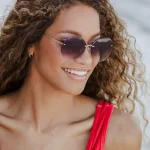 Γυαλιά ηλίου χρυσαφί γεωμετρικά με μωβ ντεγκραντέ φακό