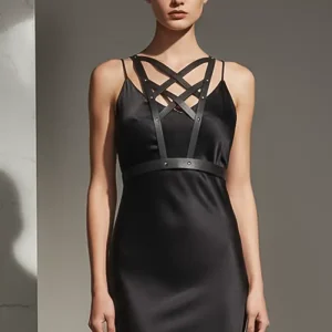 Maze Crossed Harness Μαύρο με ρυθμιζόμενους ιμάντες, vegan υλικά και πιστοποίηση PETA.