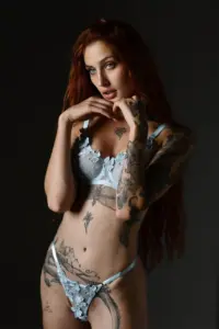 Γαλάζιο σετ εσωρούχων με διαφάνεια και 3d κεντητά λουλούδια