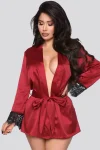 Κόκκινη σατέν ρόμπα με μαύρη δαντέλα και G-string-200R80962-2-KooKoo (3)