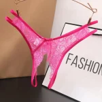 Sexy δαντελένιο σλιπ με άνοιγμα σε ροζ