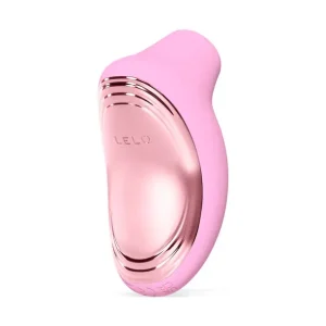 Διεγέρτης παλμών SONA 2 Travel ροζ της LELO με τεχνολογία ηχητικών παλμών και compact σχεδιασμό.