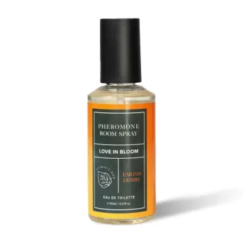 Earth’s Desire pheromone room spray 150 ml με ξυλώδεις και γήινες νότες.
