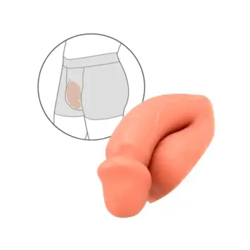 Ρεαλιστικός packer σιλικόνης σε μέγεθος Small με μαλακή υφή και συμπαγείς αναλογίες.