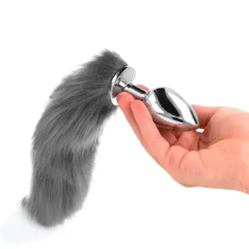 Πρωκτικό plug σιλικόνης της KINK με προσαρτημένη συνθετική ουρά σε έντονο χρώμα. Large