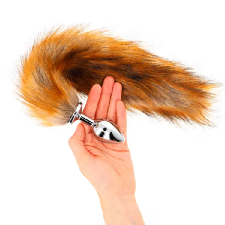 KINK - Πρωκτική σφήνα με ουρά Καφέ Medium 1 Σετ πρωκτικών plugs σιλικόνης KINK με συνθετικές ουρές σε διάφορα μεγέθη και χρώματα.